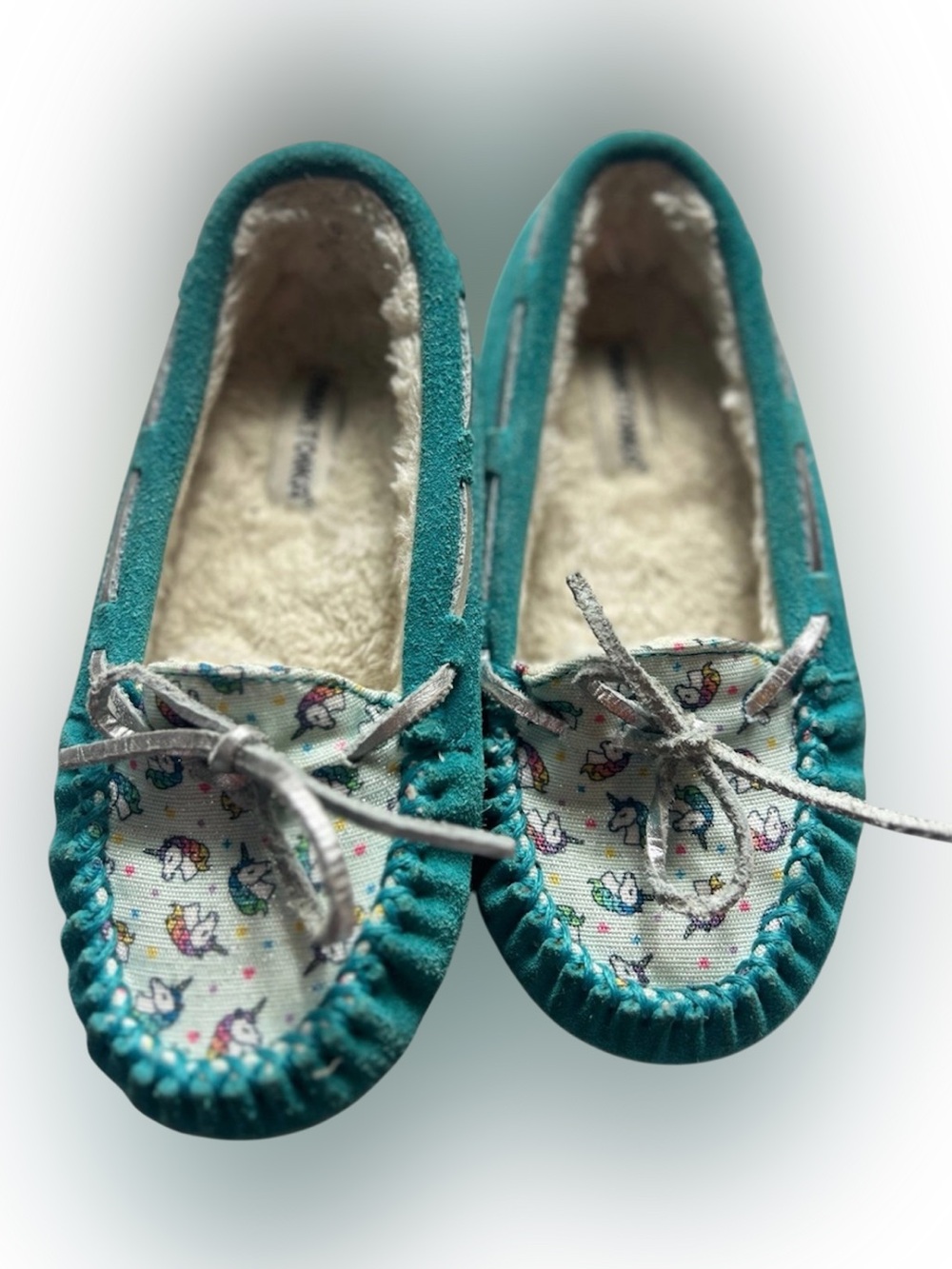 Minnetonka Girls Cassie Unicorn Slipper Size 1 Teal Suede Faux Fur Moccasin